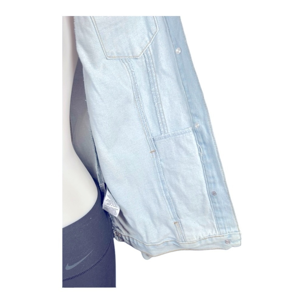 FASHION NOVA Distressed Light Blue Denim Jacket size XS oversized pre-loved - Picture 8 of 14